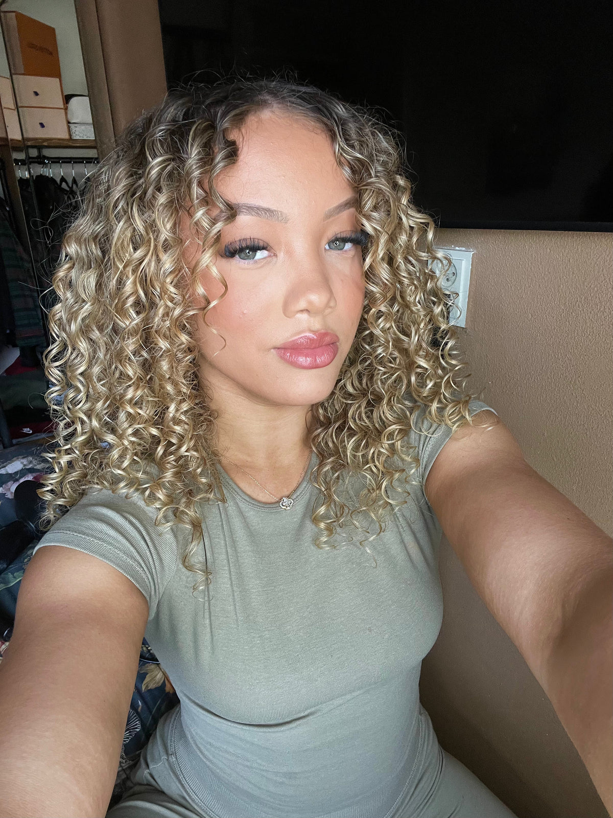 Loved by 100,000+ people with curls